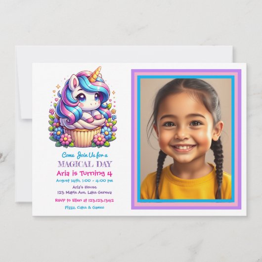 かわいいユニコーンとカップケーキチャイルドの写真誕生日 招待状 (正面)