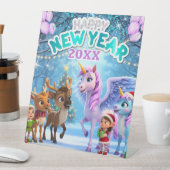 かわいいユニコーンとトナカイの子供向け新年パーティー 台座サイン (インサイチュ)