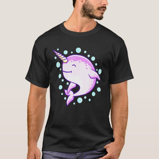 かわいいユニコーン虹色のナルワラ動物フィス Tシャツ (正面)