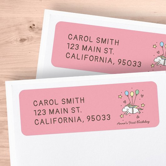 かわいいユニコーン飛んでいるオンバルーン誕生日 ラベル