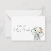 かわいいユーカリ象の赤ちゃんシャワー本をもたらす ノートカード (裏面)