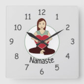 かわいいヨガガガールホールド赤いハートナマステ スクエア壁時計 (正面)