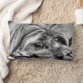 かわいいヨークシャテリアのヨークシャーテリアの白黒芸術 ランバークッション (ブランケット)