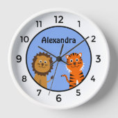 かわいいライオンの虎に、青い白い子の名前をつける 壁時計 (正面)