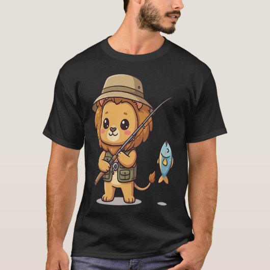 かわいいライオンの釣りと獲物 Tシャツ (正面)