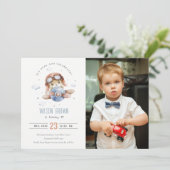 かわいいラストブルー飛行機テディスターズフォト誕生日 招待状 (スタンド正面)