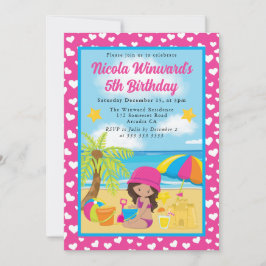 かわいいラテンアメリカ系女性ガールビーチ子供の誕生日 招待状
