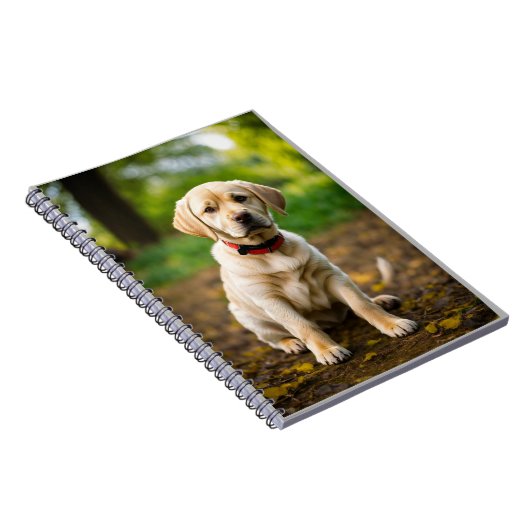 かわいいラブラドール犬のイラストレーション – かわいい子犬 ノートブック (右側)