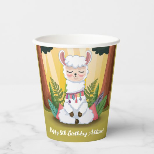 かわいいラマが魔法の森で瞑想する誕生日 紙コップ (正面)