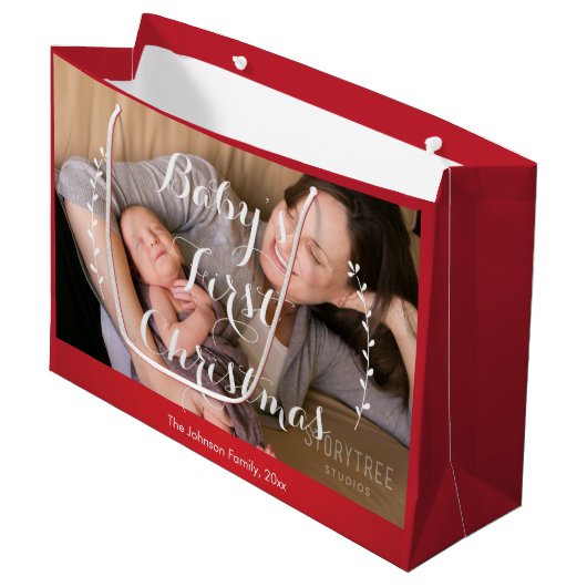 かわいいラージレッドベビーの初めてのクリスマス抱き枕 ラージペーパーバッグ (正面アングル)