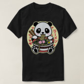 かわいいラーメン可愛いアニメパンダ日本のアジア麺 Tシャツ (デザイン正面)