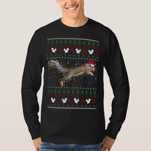 かわいいリスのサンタの帽子の醜いクリスマスセーター Tシャツ (正面)