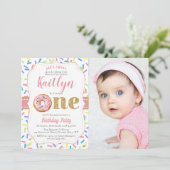 かわいいリトルドーナツガールズ 1歳の誕生日招待状 招待状 (スタンド正面)