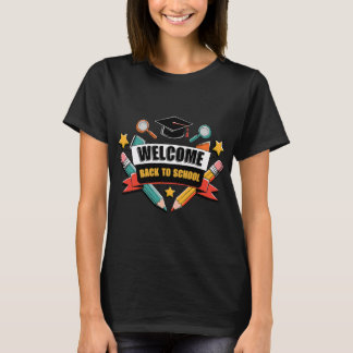 かわいいリンゴと鉛筆のデザインの2025年バック・トゥ・スクールTシャツ Tシャツ