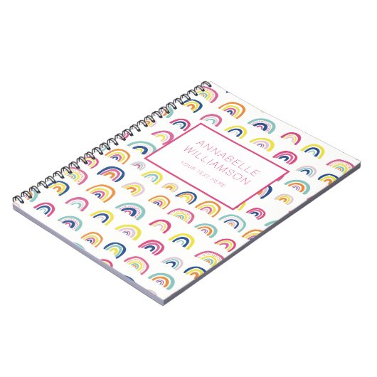 かわいいレインボーパターン名前をカスタムする ノートブック (左側)