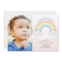 かわいいレインボー&クラウドガール誕生日写真