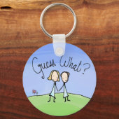 かわいいレズビアンのカップルは何を推測 キーホルダー (正面)