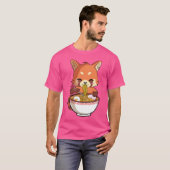 かわいいレッドパンダ食べーのラ日本のーメン Tシャツ (正面フル)