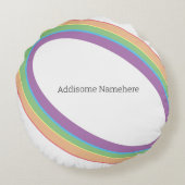 かわいいレトロな虹 楽しい デザインにあなたの名前を加えて ラウンドクッション (裏面)