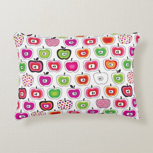 かわいいレトロのりんごパターン アクセントクッション (正面)