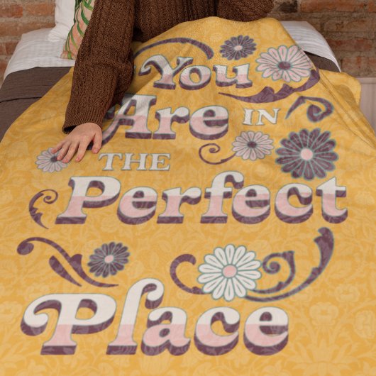 かわいいレトロタイポグラフィ感動的引用文イエロー フリースブランケット