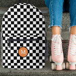 かわいいレトロチェッカーボードモノグラム白黒 プリントバックパック<br><div class="desc">このおもしろいのスタイリッシュカスタムバックパックは、黒と白のレトロなチェッカーボードパターンを備えている。モノグラムのイニシャル文字テンプレートが含まれている – それを使用してバックパックをパーソナライズしたり、それを削除するもしと、円は、モノグラムを好まない。この可愛いリュックサックは新学期に最適！*オリジナルのアートワークby Tracey Khalei / Orabellaプリント.</div>