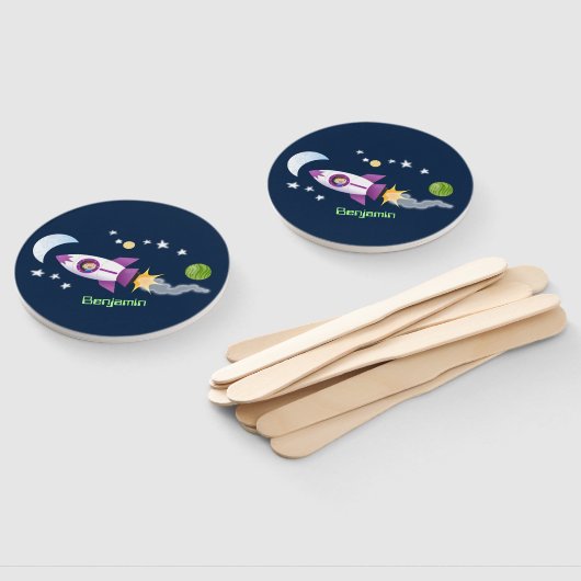 かわいいロケット船の宇宙漫画イラストレーション ハンドファン (組立なし)