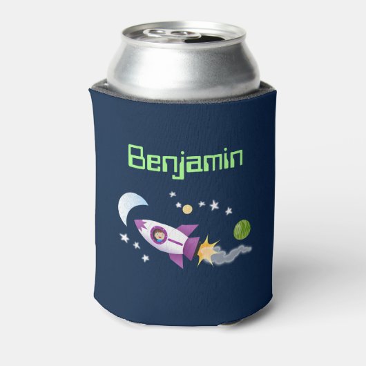 かわいいロケット船の宇宙漫画イラストレーション 缶クーラー (缶裏面)