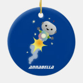 かわいいロボット飛んでいるの宇宙漫画イラストレーション セラミックオーナメント (裏面)