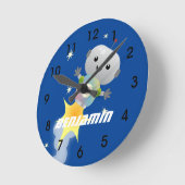 かわいいロボット飛んでいるの宇宙漫画イラストレーション ラウンド壁時計 (傾斜)