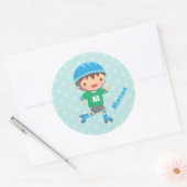 かわいいローラースケート選手の男のパーソナライズされた子ステッカー ラウンドシール (封筒)