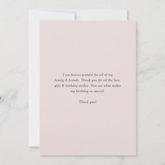 かわいいワテカラーバニーとピンクの花のリース サンキューカード (裏面)