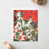 かわいいヴィンテージのクリスマス犬とプレゼント付き猫 ノートカード (正面/裏面インサイチュ)