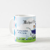 かわいいヴィンテージの青い男の赤ちゃんキャリッジ コーヒーマグカップ (正面左)