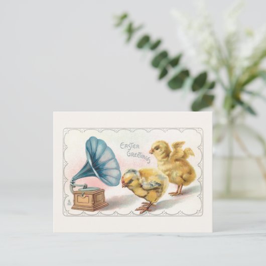 かわいいヴィンテージイースターチックスと蓄音機 ポストカード (スタンド正面)