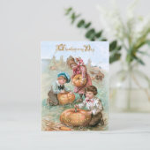 かわいいヴィンテージ子どもがカボチャを彫る ポストカード (スタンド正面)