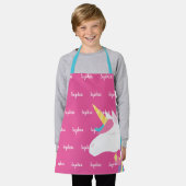 かわいい一角獣のピンクの子パーソナライズされたどもたち エプロン (着用した状態)