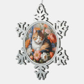 かわいい三毛猫と花 スノーフレークピューターオーナメント (右)
