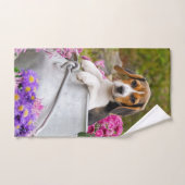 かわいい三色ビーグル犬の子犬がミルク缶でペットに バスタオルセット (ハンドタオル)