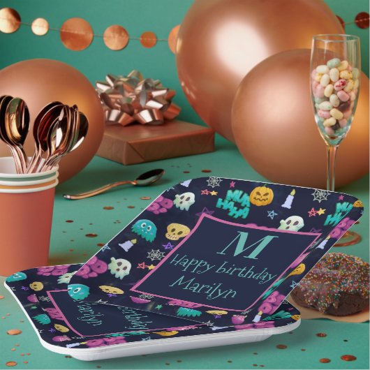 かわいい不気味なハロウィーン誕生日 ペーパープレート (複数)