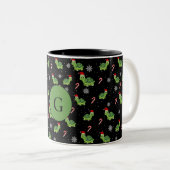 かわいい亀のサンタクリスマスパターン ツートーンマグカップ (正面右)