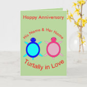 かわいい亀の夫婦パーソナライズされた記念日 カード (黄色い花)