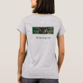かわいい全知の猫の緑の目 Tシャツ (裏面)