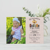 かわいい写真ゴブルtil You Wobble誕生日 招待状 (スタンド正面)