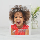 かわいい写真満載の子供の誕生日パーティー 招待状 (スタンド正面)