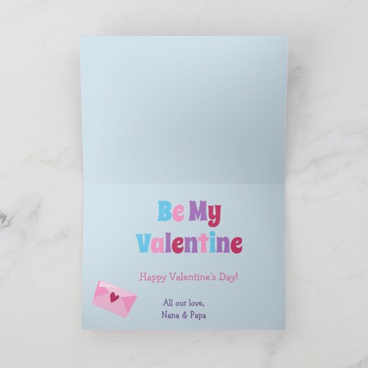 かわいい冬のペンギンの孫娘のバレンタイン シーズンカード (内部)