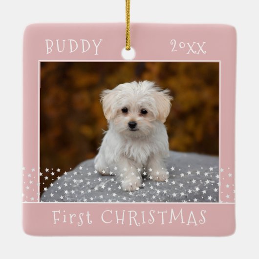 かわいい初めてのクリスマスドッグペットフォトスターピンク セラミックオーナメント (裏面)