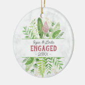 かわいい初めてのクリスマス婚約フローラ緑 セラミックオーナメント (左)