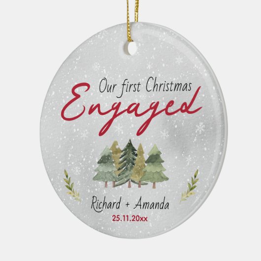 かわいい初めてのクリスマス婚約緑の木 セラミックオーナメント (左)
