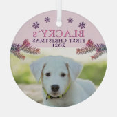 かわいい初めてのクリスマス子犬ピンクのクリスマスフォト ガラスオーナメント (裏面)